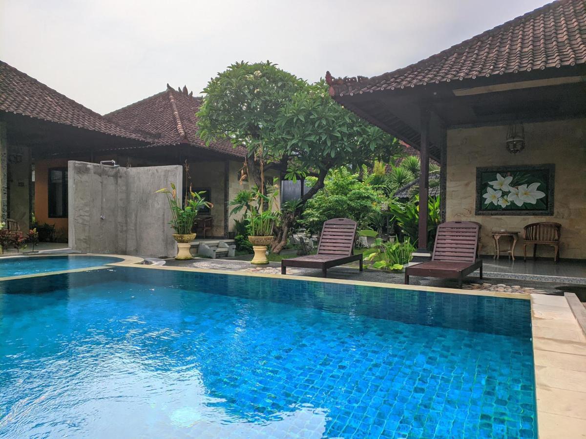 Taman Sari Cottages Кута Екстериор снимка