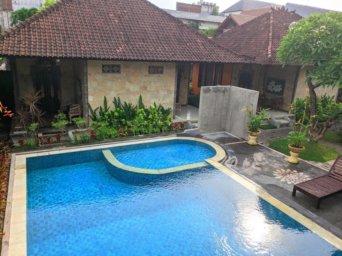 Taman Sari Cottages Кута Екстериор снимка